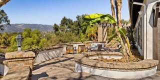 Classic Hope Ranch Gallery 25