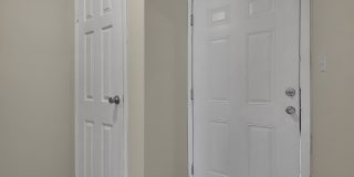 2 Bedroom Townhouse With Basement Gallery 31