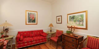 ** THE VINEYARDS SEASONAL ** 2 BED PLUS A DEN\2 BATH 2ND FLOOR COACH HOME READY FOR YOU ** VACATION READY HOME ** Gallery 32