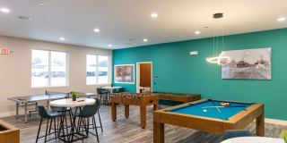 Huntington Exchange Dover Gallery 20