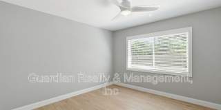 6819 E. Paradise Parkway Gallery 19