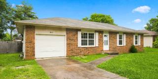 Charming 3 Bedroom Home with Washer & Dryer, Garage & Storage Shed Gallery 3