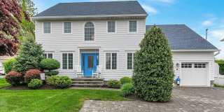 79 Riverdale Avenue Gallery 21