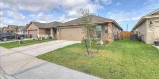 7630 Shadow Rider - 3/bedroom 2/bathroom - $1995/month Gallery 6