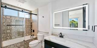 10842 Victory Boulevard Gallery 1