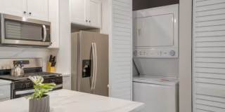 442 North Aberdeen Street Gallery 1