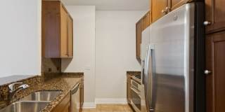 600 N Lake Shore Drive Gallery 8