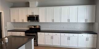 501 Villa Way Gallery 13