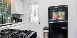 Cozy, Fully Furnished, One Bedroom One Bathroom Rental Minutes Away from the Big Bear Lake Front! Gallery 13