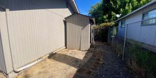 Great 3 Bedroom Home on the Westside! Gallery 18