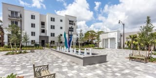 Metropolitan Gallery 6