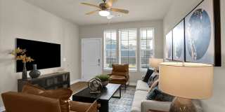 Springs at Buckingham Farms Gallery 9