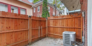 Bright 2 Bedroom, 1.5 Bath Home in Allison Hill! Gallery 20