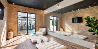 Vera Cedar Park Gallery 27