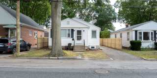 144 Texas Avenue Gallery 1