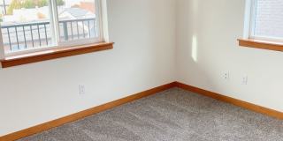 1111 N Forest St Gallery 52