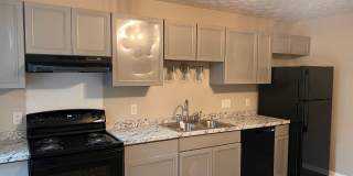 2 bedroom duplex for rent - Available Now Gallery 1