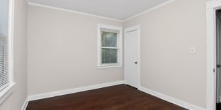 420 Plymouth Avenue Gallery 27