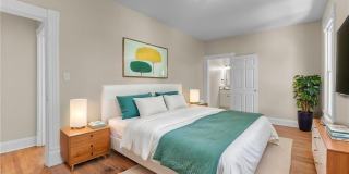 1611 McDaniel Street Gallery 21