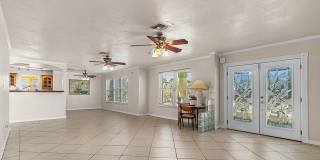 Beachside Living on Riverside Drive | 3 Bed, 2.5 Bath | Solar-Powered Savings Gallery 4