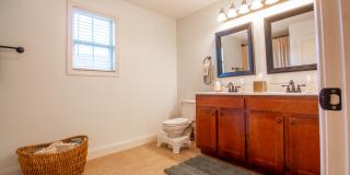 Beautiful 3 Bed/2.5 Bath Home with garage in Jonesborough Gallery 22