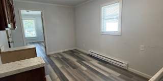 Cozy & Updated 1 Bedroom | 1 Bathroom Efficiency Apartment Cozy & Updated 1 Bedroom | 1 Bathroom Efficiency Apartment Gallery 4