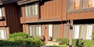 Spacious 2Bd 2,5Ba Townhome with 2 car garage Spacious 2Bd 2,5Ba Townhome with 2 car garage Gallery 1