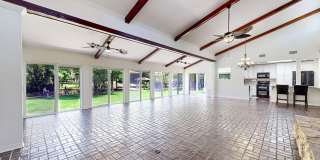 Waterfront Luxury Living – 4 Bed / 3 Bath – Over 2,600 Sq Ft Gallery 8