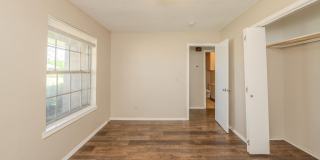 1118 CRESCENT LANE Gallery 26