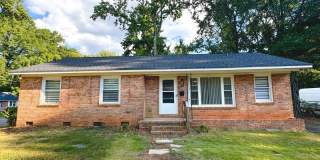 Newly Renovated 3BR/2BA Home in Charlotte – Pet Friendly! Gallery 3
