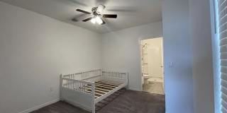 5214 Armina Place Gallery 1