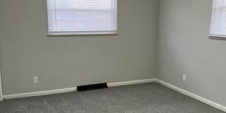 4 Bedroom with a Huge Fenced Back Yard! Gallery 17