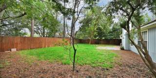 Welcome to this charming 3 bedroom, 2 bathroom home located in Jacksonville, FL Welcome to this charming 3 bedroom, 2 bathroom home located in Jacksonville, FL Gallery 30