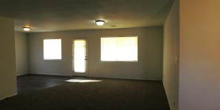 8312 Tamarack Avenue Gallery 6