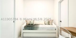 9901 W Bay Harbor Drive Gallery 19