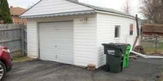 2 Bedroom Single Family Home with Garage Gallery 11