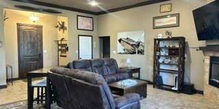7065 Mcleod Drive Gallery 5