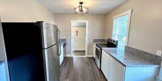 $250 OFF OF YOUR MOVE-IN FEES - Beautiful 2 bedroom / 1 bathroom home now available for rent! Gallery 11