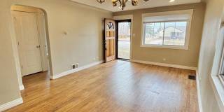 Spacious Denver 3BR Home with Easy Access to Transit & Outdoors! Available 9/10/2026 Gallery 7