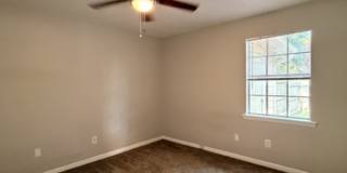 2116 Greenoaks Road - 1B Gallery 12
