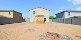 1748 N LOGAN Lane Gallery 32