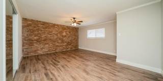 112 E Fairlane St Gallery 21