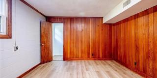 Room in 5 Bedroom Home at Kinnamon Rd Gallery 32