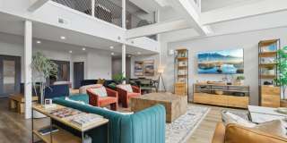 7 at Seven Gallery 33