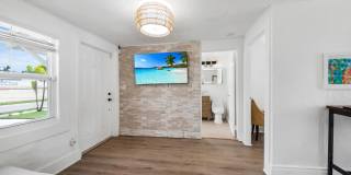 308 SW 1st Street Gallery 4