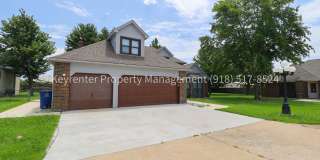 5 Bed | 4 Bath in East Tulsa! Gallery 5