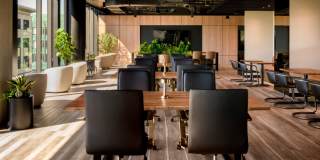 1900 Broadway Gallery 30