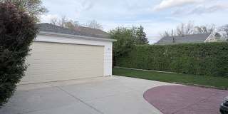 7340 Lake Street Gallery 2