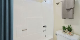 Summit At Warner Center Gallery 123