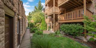 2-Bedroom Gem in Oak Park Historic District Gallery 14